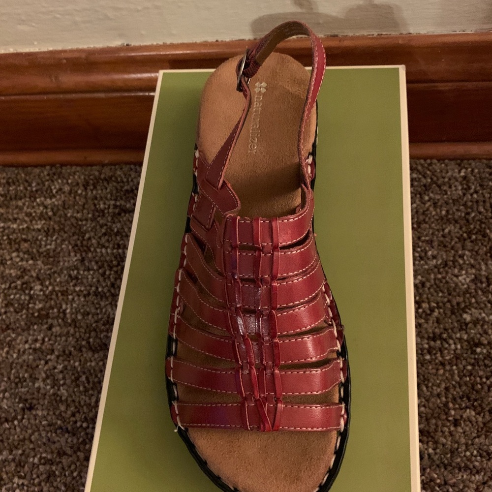 Naturalizer Sandal - Picture 2 of 3